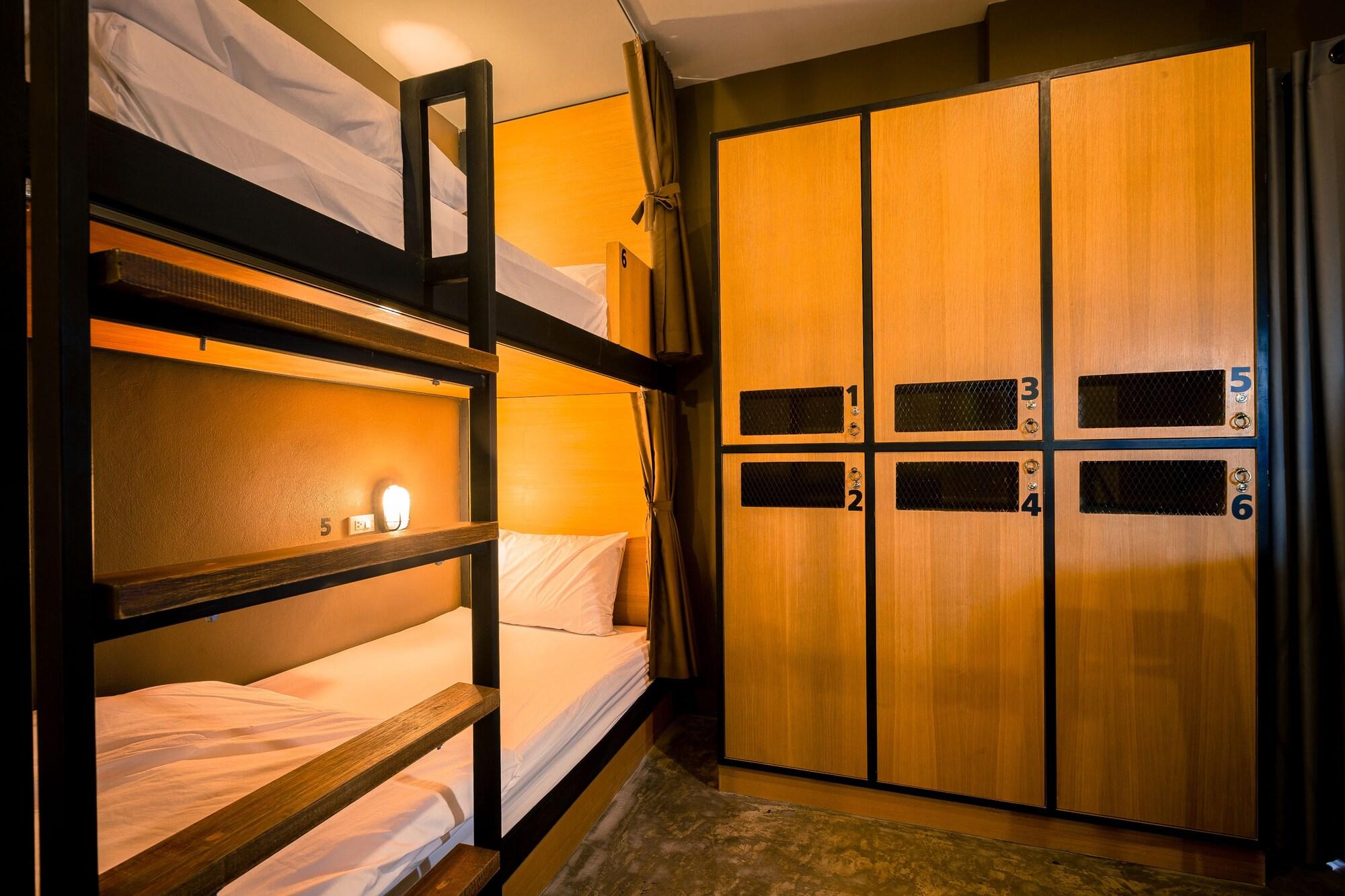 Srisuksant Square Hostel Krabi Exterior photo